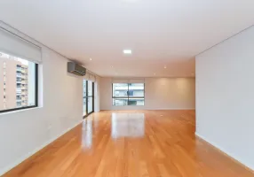 Foto 1 de Apartamento com 3 Quartos à venda, 171m² em Vila Uberabinha, São Paulo