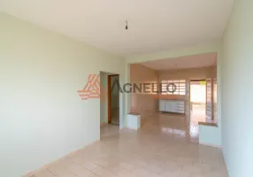 Foto 1 de Casa com 2 Quartos à venda, 200m² em , Restinga