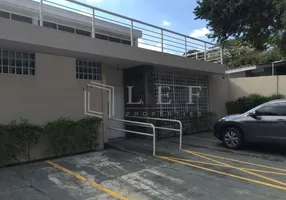 Foto 1 de Casa com 4 Quartos para venda ou aluguel, 460m² em Alto de Pinheiros, São Paulo