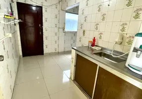 Foto 1 de Apartamento com 4 Quartos à venda, 100m² em Calhau, São Luís