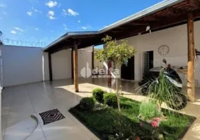 Foto 1 de Casa com 3 Quartos à venda, 200m² em Nova Uberlandia, Uberlândia