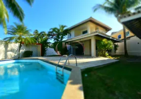 Foto 1 de Casa de Condomínio com 4 Quartos para venda ou aluguel, 221m² em Miragem, Lauro de Freitas