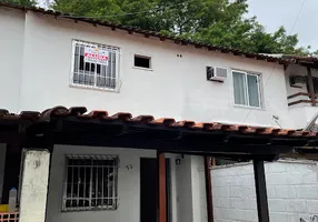 Foto 1 de Casa de Condomínio com 2 Quartos para alugar, 50m² em Galo Branco, São Gonçalo