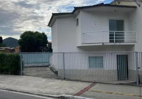 Foto 1 de Casa com 2 Quartos para alugar, 107m² em Piratininga, Niterói