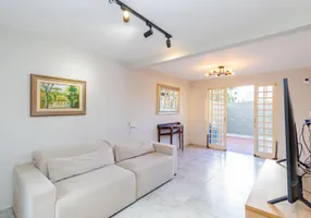 Foto 1 de Casa de Condomínio com 3 Quartos à venda, 90m² em Orleans, Curitiba
