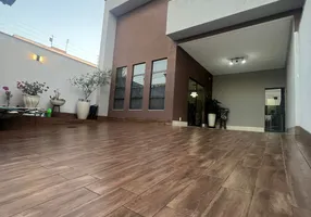 Foto 1 de Casa com 3 Quartos à venda, 128m² em Residencial Vale do Araguaia , Goiânia