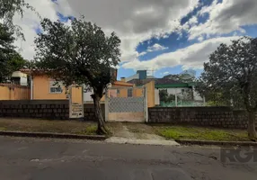 Foto 1 de Casa com 2 Quartos à venda, 81m² em Vila Ipiranga, Porto Alegre
