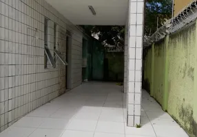 Foto 1 de Casa com 4 Quartos para alugar, 186m² em Lagoa Nova, Natal