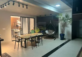 Foto 1 de Casa de Condomínio com 3 Quartos à venda, 260m² em Condominio Reserva dos Vinhedos, Louveira