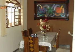 Foto 1 de Casa com 3 Quartos à venda, 210m² em Nacional, Contagem