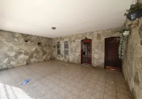 Foto 1 de Casa com 3 Quartos para alugar, 250m² em Paulista, Piracicaba