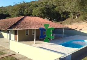 Foto 1 de Fazenda/Sítio com 3 Quartos à venda, 250m² em Jardim Santo Antonio da Boa Vista, Jacareí