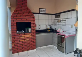 Foto 1 de Casa com 3 Quartos à venda, 170m² em Vila Nova Botucatu, Botucatu