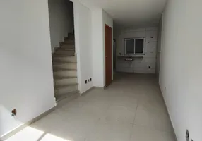 Foto 1 de Casa de Condomínio com 2 Quartos à venda, 57m² em Boqueirão, Praia Grande
