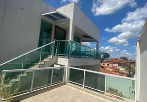 Foto 1 de Casa com 3 Quartos à venda, 350m² em Brasileia, Betim