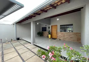 Foto 1 de Sobrado com 4 Quartos à venda, 160m² em Areão, Cuiabá