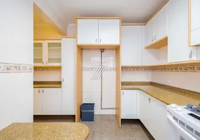 Foto 1 de Apartamento com 4 Quartos à venda, 182m² em Cristo Rei, Curitiba