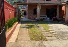 Foto 1 de Casa com 5 Quartos à venda, 255m² em Praia do Lazaro, Ubatuba