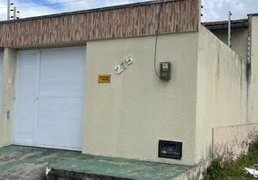 Foto 1 de Casa com 2 Quartos à venda, 74m² em Centro, Pindoretama