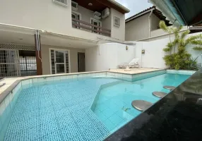 Foto 1 de Casa de Condomínio com 4 Quartos para alugar, 110m² em Recreio Ipitanga, Lauro de Freitas