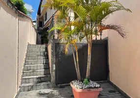 Foto 1 de Casa de Condomínio com 3 Quartos à venda, 130m² em Jardim Guanabara, Rio de Janeiro