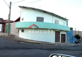 Foto 1 de Casa com 2 Quartos à venda, 190m² em Livia, Botucatu