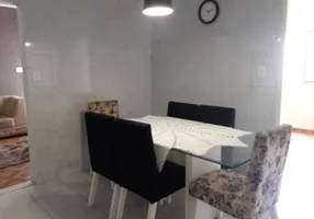 Foto 1 de Casa com 2 Quartos à venda, 135m² em Vila Scarpelli, Santo André