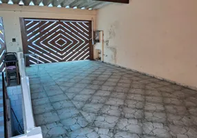 Foto 1 de Casa com 2 Quartos para alugar, 60m² em Jardim Laura, São Paulo