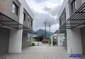 Foto 1 de Sobrado com 3 Quartos à venda, 111m² em Nova Palhoça, Palhoça