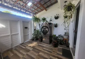 Foto 1 de Casa com 2 Quartos à venda, 82m² em Campo Grande, Rio de Janeiro