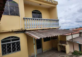 Foto 1 de Casa com 3 Quartos à venda, 350m² em Bandeirantes, Contagem