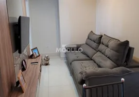 Foto 1 de Apartamento com 3 Quartos para alugar, 70m² em Tubalina, Uberlândia