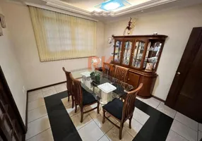 Foto 1 de Casa com 4 Quartos à venda, 226m² em Castelo, Belo Horizonte