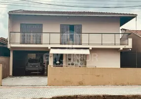 Foto 1 de Sobrado com 4 Quartos à venda, 260m² em Costa E Silva, Joinville