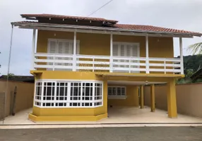 Foto 1 de Sobrado com 4 Quartos à venda, 300m² em Nova Brasília, Joinville