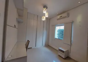 Foto 1 de Casa com 3 Quartos à venda, 200m² em Interlagos, São Paulo