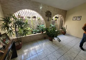 Foto 1 de Casa com 4 Quartos à venda, 180m² em Bancários, João Pessoa