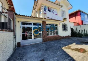 Foto 1 de Casa com 4 Quartos para alugar, 300m² em Vila Matias, Santos