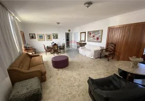 Foto 1 de Apartamento com 4 Quartos para alugar, 180m² em Campo Grande, Salvador