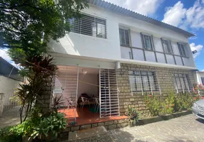 Foto 1 de Casa com 5 Quartos para alugar, 286m² em Tamarineira, Recife