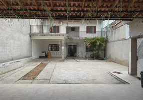 Foto 1 de Casa com 2 Quartos à venda, 250m² em Village das Flores, Caçapava