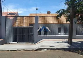 Foto 1 de Casa com 3 Quartos à venda, 134m² em Pacaembu, Londrina