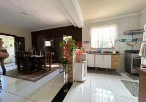 Foto 1 de Fazenda/Sítio com 5 Quartos à venda, 178m² em Jardim Santa Maria, São José dos Campos