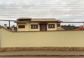 Foto 1 de Casa com 2 Quartos à venda, 230m² em Centro, Paraíba do Sul