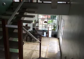 Foto 1 de Casa com 4 Quartos à venda, 300m² em Fradinhos, Vitória