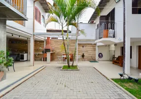 Foto 1 de Casa com 4 Quartos à venda, 248m² em Jardim Leila, São Paulo