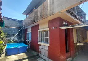 Foto 1 de Casa com 3 Quartos à venda, 100m² em Santa Catarina, São Gonçalo