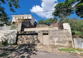 Foto 1 de Lote/Terreno à venda, 608m² em Granbery, Juiz de Fora