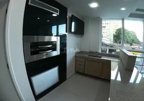 Foto 1 de Apartamento com 3 Quartos à venda, 100m² em Pelinca, Campos dos Goytacazes