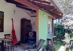 Foto 1 de Casa com 3 Quartos à venda, 384m² em Correas, Petrópolis